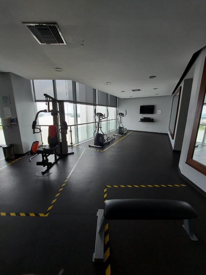 Apartamento Vista Al Rio Puerto Santana Riverfront 1 瓜亚基尔 外观 照片