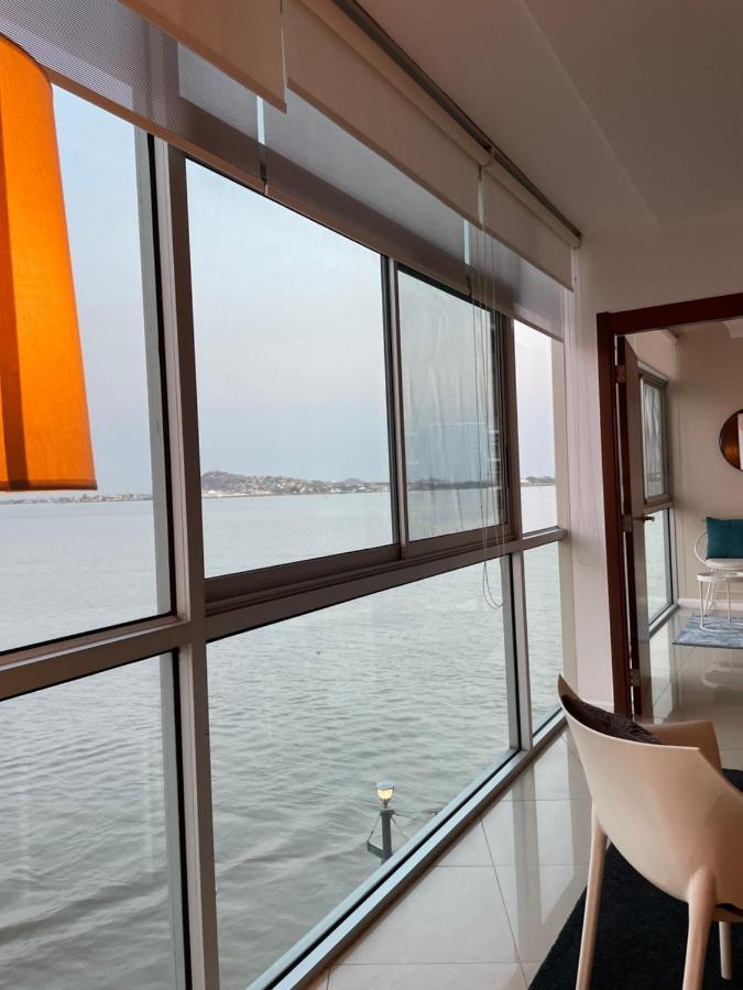 Apartamento Vista Al Rio Puerto Santana Riverfront 1 瓜亚基尔 外观 照片