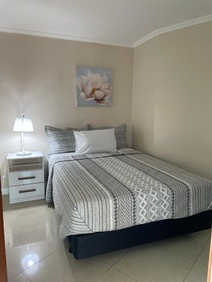 Apartamento Vista Al Rio Puerto Santana Riverfront 1 瓜亚基尔 外观 照片
